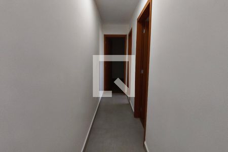 Corredor  de apartamento para alugar com 2 quartos, 54m² em Residencial Villa Garden, Campinas