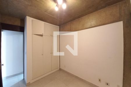 Quarto  de apartamento à venda com 1 quarto, 54m² em Centro, Campinas
