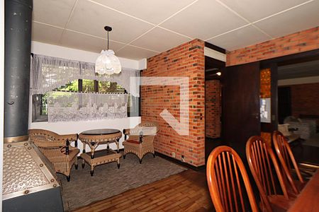 Sala de Estar de casa para alugar com 5 quartos, 338m² em Jardim Lindóia, Porto Alegre