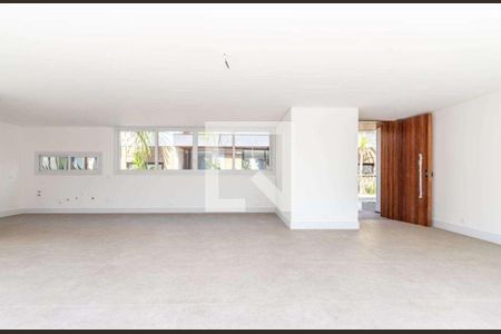 Casa à venda com 4 quartos, 418m² em Santo Amaro, São Paulo