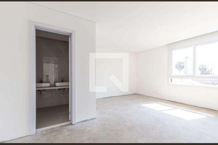 Casa à venda com 4 quartos, 418m² em Santo Amaro, São Paulo