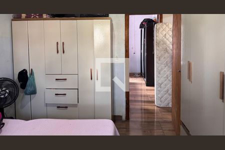 Quarto 1 de casa à venda com 2 quartos, 90m² em Santos Dumont, São Leopoldo