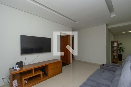 Sala de casa à venda com 3 quartos, 360m² em Santa Amelia, Belo Horizonte