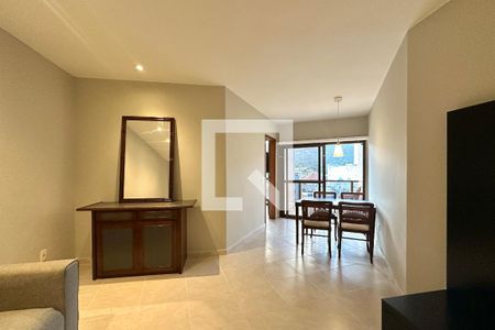 Sala de apartamento à venda com 1 quarto, 66m² em Leblon, Rio de Janeiro