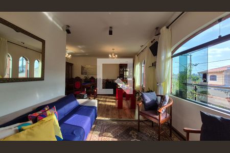 Sala de casa à venda com 3 quartos, 227m² em Vila Floresta, Santo André