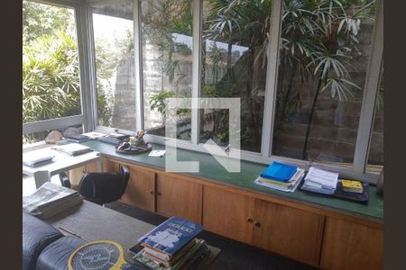 Casa à venda com 5 quartos, 300m² em Morumbi, São Paulo