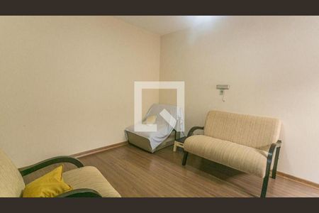 Casa à venda com 4 quartos, 260m² em Vila Albano, São Paulo