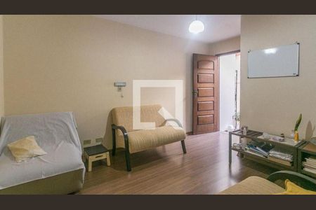 Casa à venda com 4 quartos, 260m² em Vila Albano, São Paulo