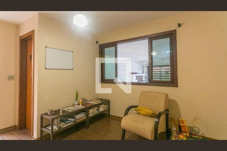 Casa à venda com 4 quartos, 260m² em Vila Albano, São Paulo