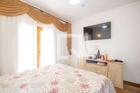 Suíte de casa à venda com 8 quartos, 470m² em Vila Yara, Osasco