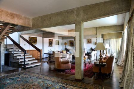 Casa à venda com 5 quartos, 680m² em Morumbi, São Paulo