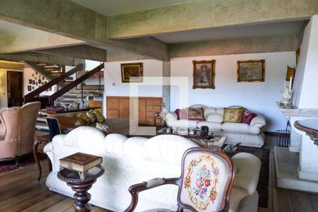 Casa à venda com 5 quartos, 680m² em Morumbi, São Paulo