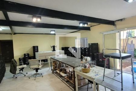 Casa à venda com 4 quartos, 516m² em Butantã, São Paulo