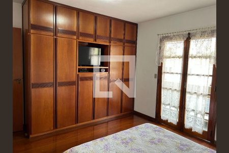 Casa à venda com 3 quartos, 197m² em Jardim das Vertentes, São Paulo