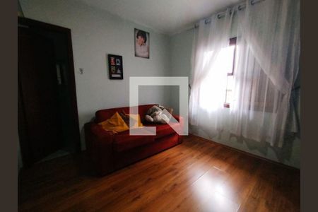 Casa à venda com 3 quartos, 179m² em Jardim das Vertentes, São Paulo