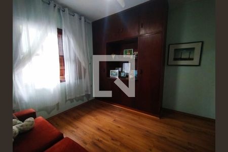 Casa à venda com 3 quartos, 179m² em Jardim das Vertentes, São Paulo