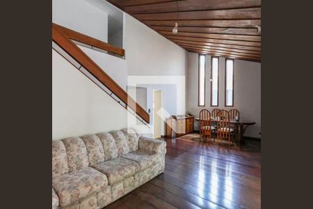 Casa à venda com 5 quartos, 223m² em Morumbi, São Paulo