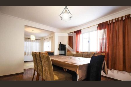 Casa à venda com 3 quartos, 180m² em Jardim Jussara, São Paulo