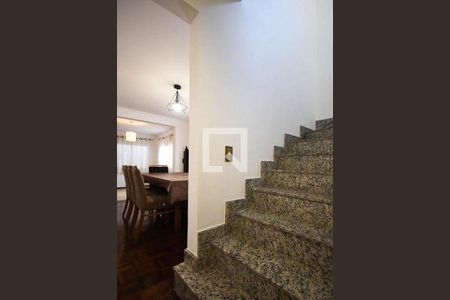 Casa à venda com 3 quartos, 180m² em Jardim Jussara, São Paulo