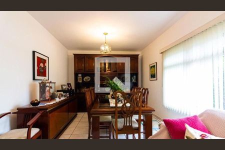 Casa à venda com 3 quartos, 190m² em Vila Tiradentes, São Paulo