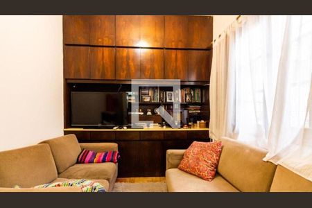 Casa à venda com 3 quartos, 190m² em Vila Tiradentes, São Paulo