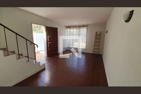 Casa à venda com 3 quartos, 144m² em Jardim das Vertentes, São Paulo