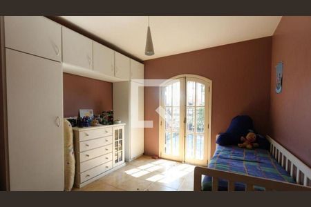 Casa à venda com 4 quartos, 355m² em Vila Sonia, São Paulo