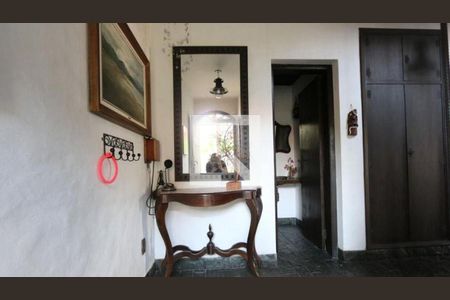 Casa à venda com 4 quartos, 355m² em Vila Sonia, São Paulo