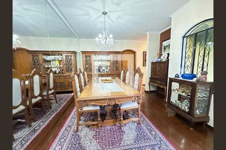 Casa à venda com 4 quartos, 410m² em Parque Monte Alegre, Taboão da Serra