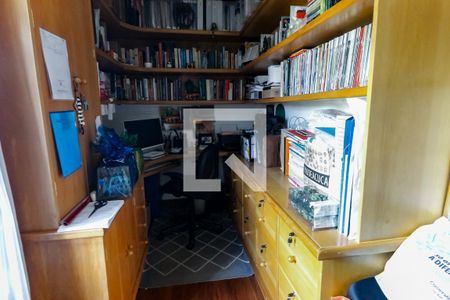 Escritorio de casa à venda com 4 quartos, 410m² em Parque Monte Alegre, Taboão da Serra