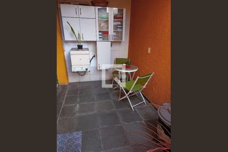 Casa à venda com 3 quartos, 129m² em Jardim Colombo, São Paulo