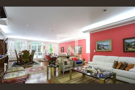 Casa à venda com 4 quartos, 564m² em Jardim Guedala, São Paulo