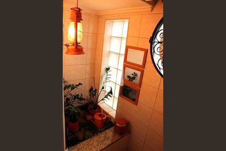 Casa à venda com 6 quartos, 300m² em Jardim Peri Peri, São Paulo