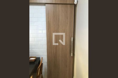 Casa à venda com 4 quartos, 310m² em Vila Ipojuca, São Paulo