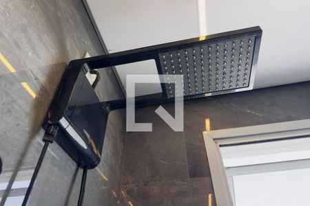Banheiro da Suíte de apartamento para alugar com 2 quartos, 65m² em Vila Branca, Jacareí