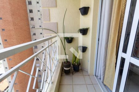 Varanda de apartamento à venda com 2 quartos, 57m² em Vila Carrão, São Paulo