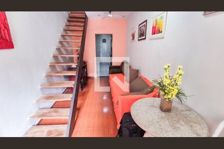 Sala 1 de casa à venda com 3 quartos, 131m² em Penha Circular, Rio de Janeiro