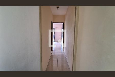 Corredor de casa à venda com 3 quartos, 177m² em Piraporinha, Diadema