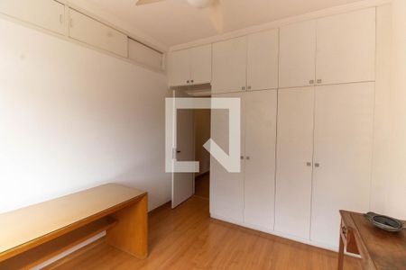 Quarto 1 de apartamento à venda com 4 quartos, 142m² em Icaraí, Niterói