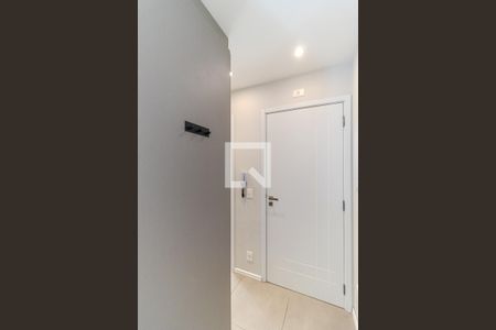 Corredor de Entrada de kitnet/studio para alugar com 1 quarto, 46m² em Santa Cecilia, São Paulo