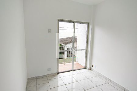Quarto 1 de apartamento para alugar com 2 quartos, 55m² em Pechincha, Rio de Janeiro