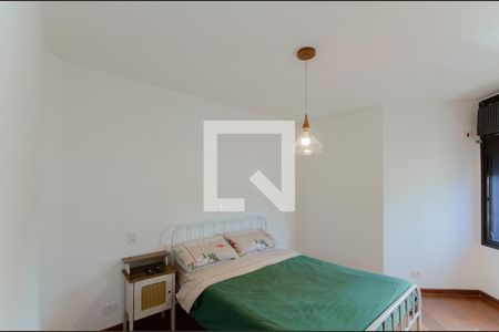 Suíte de apartamento à venda com 2 quartos, 112m² em Vila Mariana, São Paulo