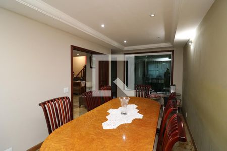 Sala de casa à venda com 5 quartos, 450m² em Jardim Guanabara, Rio de Janeiro