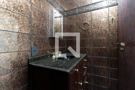 Banheiro Social de casa para alugar com 1 quarto, 232m² em Vila Moraes, São Paulo