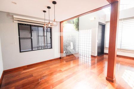 Sala de casa à venda com 3 quartos, 284m² em Jardim Franca, São Paulo