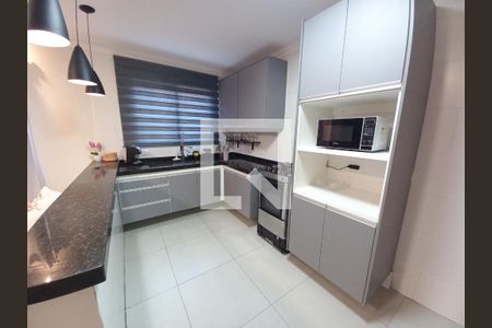 Sala de casa para alugar com 2 quartos, 103m² em Vila Sao Jorge, São Vicente