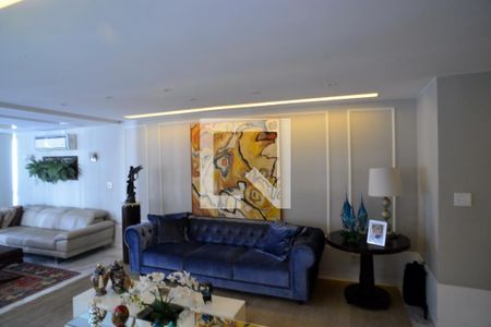 Sala de apartamento à venda com 5 quartos, 366m² em Barra da Tijuca, Rio de Janeiro