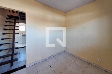 Sala 2 de apartamento para alugar com 1 quarto, 40m² em Sapê, Niterói