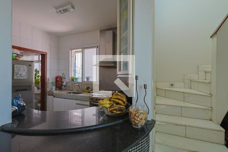Sala de apartamento à venda com 4 quartos, 220m² em Barroca, Belo Horizonte