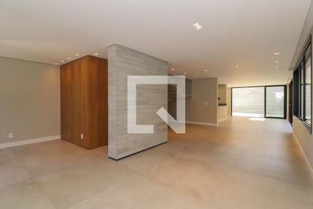 Sala de casa à venda com 4 quartos, 340m² em Jardim Paulistano, São Paulo